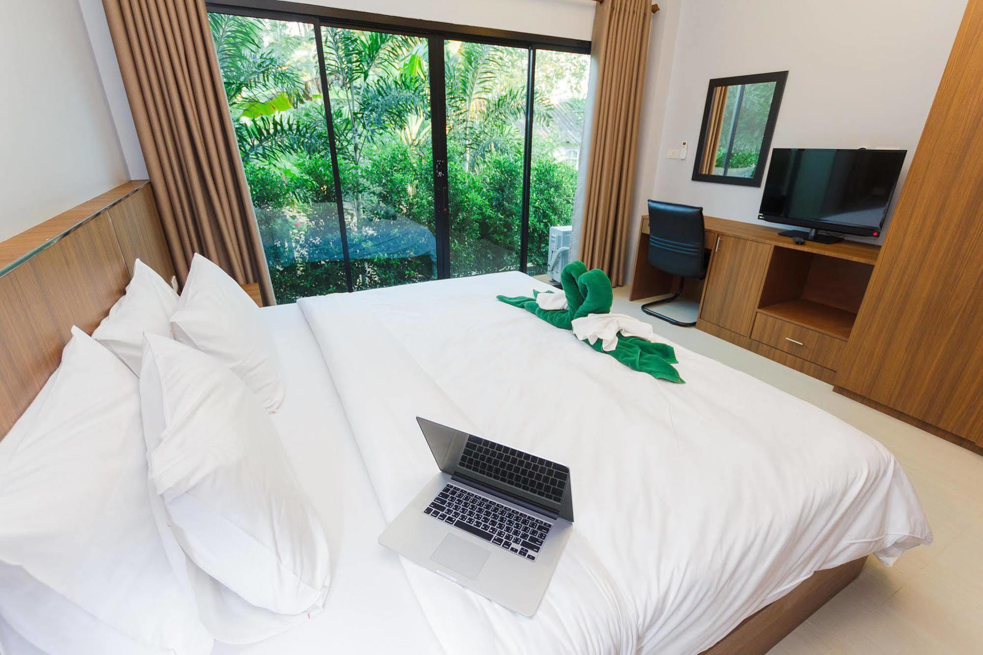 Happy Eight Resort Sha Nai Harn Exterior photo